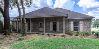 Available May 15!!! 3 bedroom, 2 bathroom home in Fairhope Rivermill Community Gallery 1