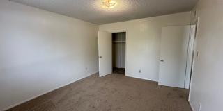2 Bed/1 Bath Condo in Convenient East Side Location! Gallery 6
