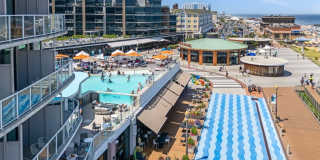 Pier Village Gallery 62