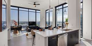 Overlook at Radius Dilworth Gallery 7