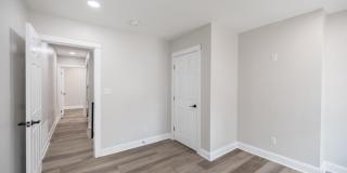521 N DOUGLAS Street Gallery 17