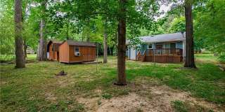 Room in 3 Bedroom Home at Sanderson Dr Gallery 9