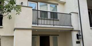 GORGEOUS 3 BEDROOM 3 BATH TOWNHOME GORGEOUS 3 BEDROOM 3 BATH TOWNHOME Gallery 1