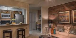 Beautiful & Spacious Apartments in the Heart of Metairie! Gallery 6