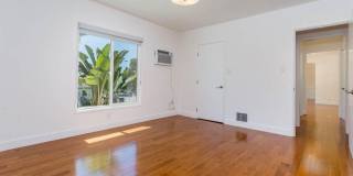 1204 N Crescent Heights Blvd Gallery 17