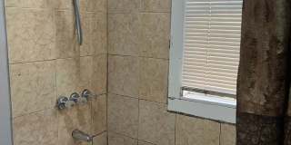 2 Bed / 1 Bath First-Floor Rental – Available ASAP Gallery 21
