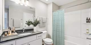 District at Linworth Gallery 10