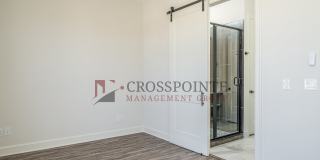 Luxury 3 bedroom, 3.5 Bath, 2 Car Garage Townhome- Fully Furnished! Gallery 19