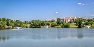Lakeside Hills Apartments Gallery 49