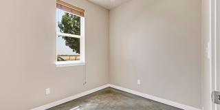 Move in special $1000 if signed before June 5th! 2 Bedroom, 1 Bath Available! Gallery 10