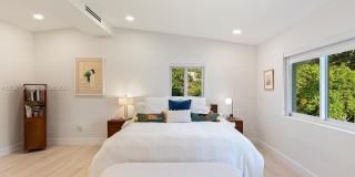 1945 Alamanda Dr Gallery 20