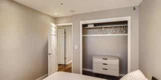 Downtown 2 BDR / 2BA - Walk to Everything Gallery 25