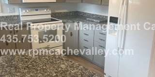5 bedroom home close to USU! Pet friendly. Gallery 8