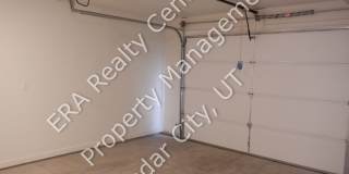 Move-in Bonus! - 3 bedroom - 2 Bath - Single Level Twin Home Gallery 12