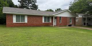 1311 Manor Drive, Cleburne, TX 76033 Gallery 1