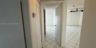 7832 Collins Ave Gallery 28