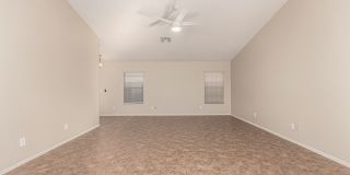 4 bedroom home in Surprise!! Gallery 7
