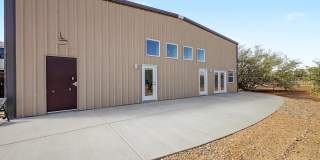 832 E Maddock Road Gallery 1
