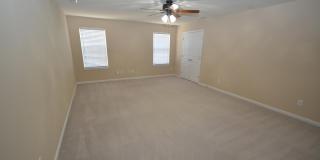 616 Poplar Street Gallery 11