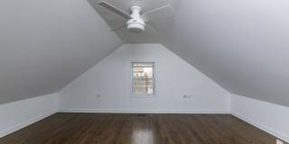 1426 n Greenview Gallery 7