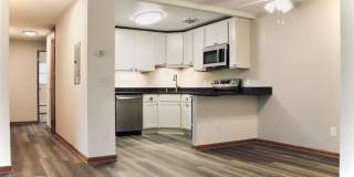 Newly Remodeled 2 Bedroom + den near Hilldale Mall Gallery 42