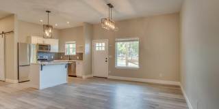 203 S L St Gallery 15