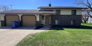 2 Bedroom Upper Duplex in Breton Village! Gallery 1