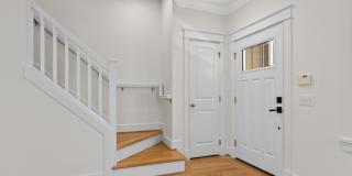 3Bd/3Ba Seattle Townhouse Gallery 8