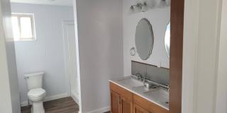 Southwest Paiute Street - 529 Gallery 1