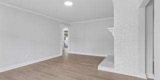 Single-Level 3 Bedroom Rental Near Downtown Hampton Gallery 8
