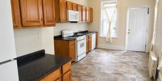 Spacious 6-Bedroom Rental in North Philadelphia | Small Dogs Welcome Gallery 13
