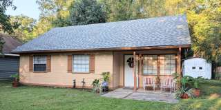 216 Maplewood St Gallery 1