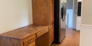 Charming 4 BR, 2 BA, Close to MTSU, 1 Car Garage, Large Carport Gallery 8