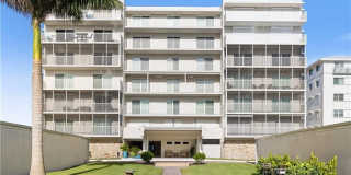 1977 Gulf Shore Blvd N lot: 504 Gallery 32