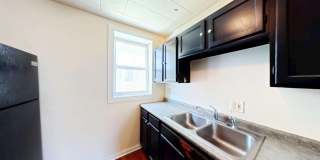 4-Bed Farmhouse Minutes from UVM Campus (30 Chase St) Gallery 13