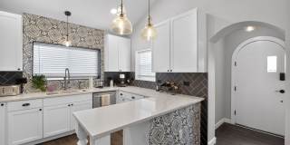 Spacious 4BR House in Denver Gallery 6