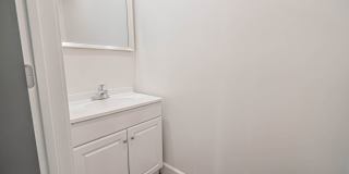 Beautiful 1-Bedroom Condo with an Office Space in Sherman Oaks! Gallery 9
