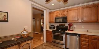 GORGEOUS 4 BEDROOM HOME IN THE HEART OF BEECHVIEW! Gallery 12