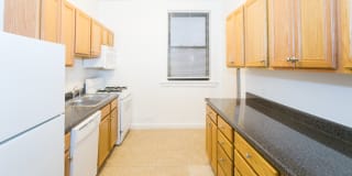 5300-5308 S. Hyde Park Boulevard Gallery 12