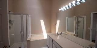 20978 TOBACCO Square Gallery 27