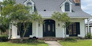 2095 GOLFVIEW Drive Gallery 1