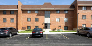 210 E Fountainview Lane Gallery 1