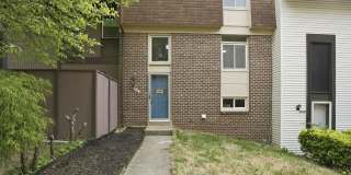 Nicely updated and spacious townhouse in the prestigious Lake Ridge community! Gallery 1