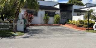 10881 SW 24th Ter Gallery 1
