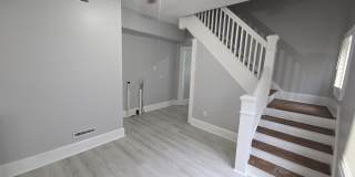 1339 Lee Street Gallery 6