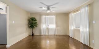 9802 N 2nd Gallery 3