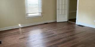 Clifton/Frankfort 3 Bedroom 2-Bath House Clifton/Frankfort 3 Bedroom 2-Bath House Gallery 5