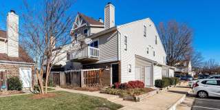 4418 PEMBROOK VILLAGE Drive Gallery 1