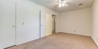 604 South Flood Avenue - 604 604 South Flood Avenue - 604 Gallery 6
