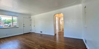2 Bedroom, 1 Bathroom Duplex in Denver! Available August!! Gallery 16
